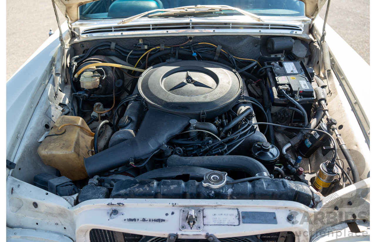 10/1972 Mercedes Benz 280 SE 3.5 W108 4d Sedan Papyrus White V8 3.5L