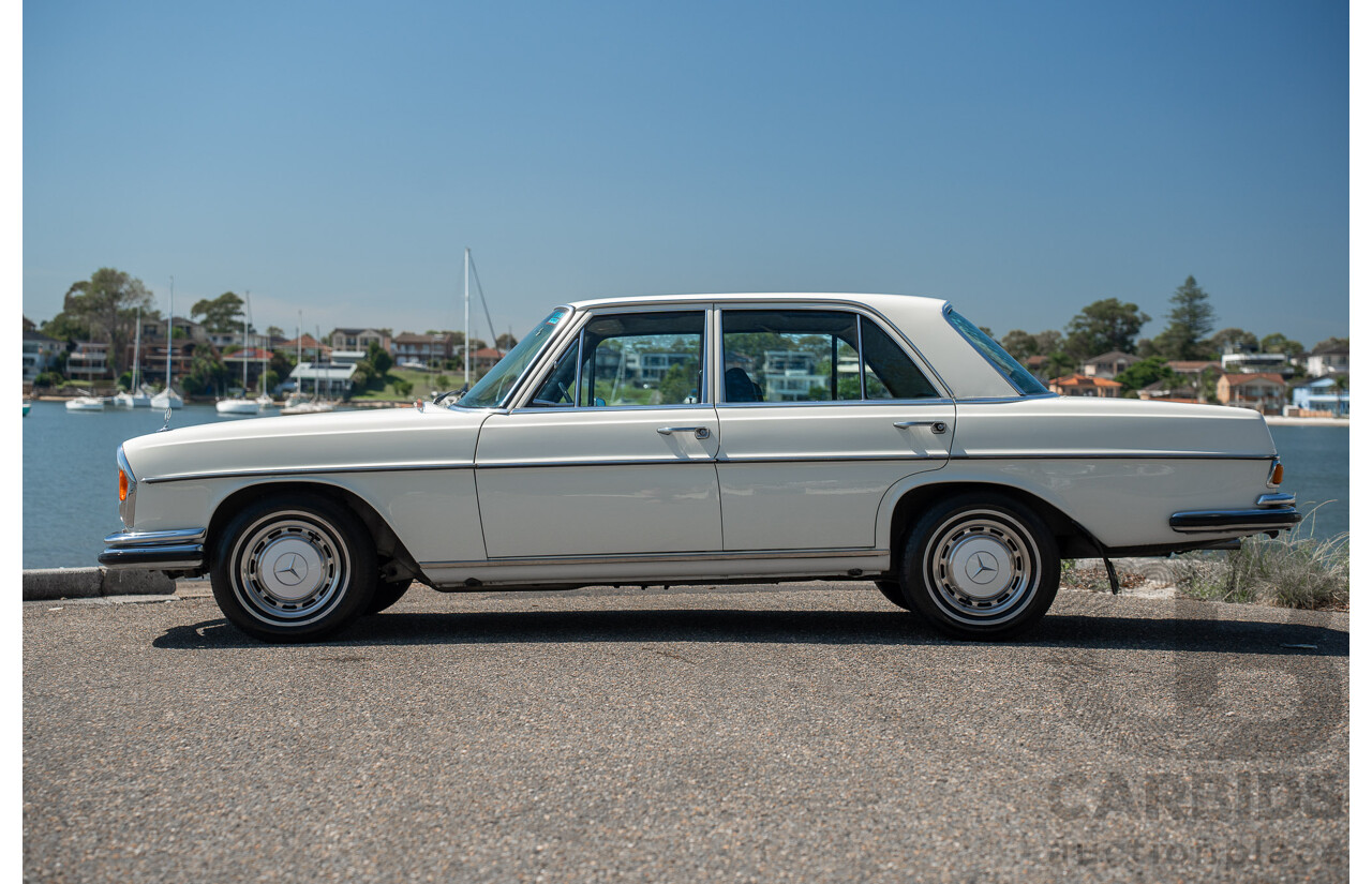 10/1972 Mercedes Benz 280 SE 3.5 W108 4d Sedan Papyrus White V8 3.5L