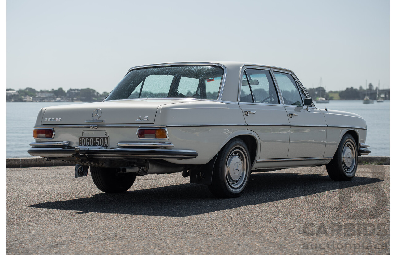 10/1972 Mercedes Benz 280 SE 3.5 W108 4d Sedan Papyrus White V8 3.5L