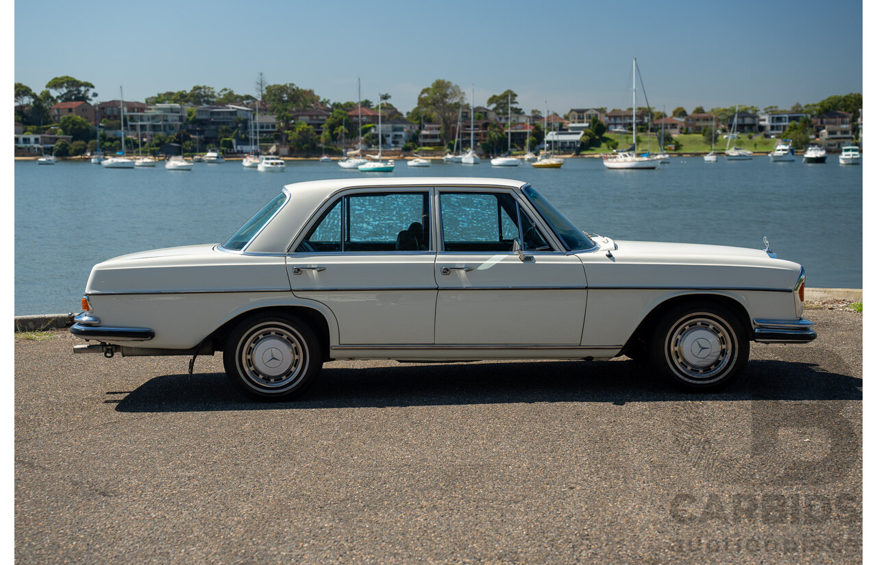 10/1972 Mercedes Benz 280 SE 3.5 W108 4d Sedan Papyrus White V8 3.5L