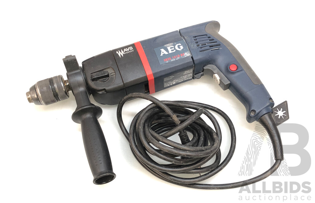 AEG 1010 Watt Two Speed Electric Hammer Drill