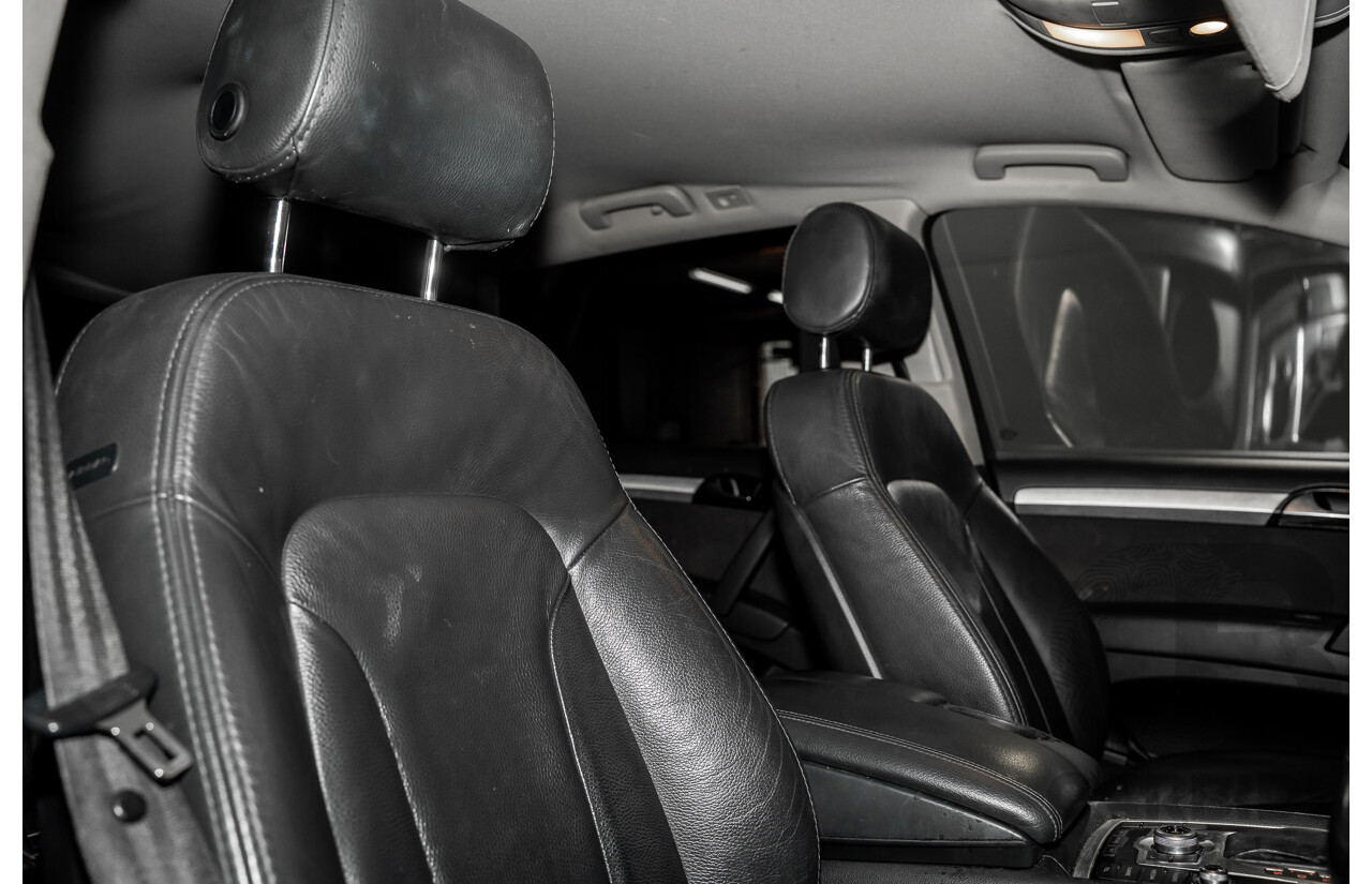 12/2010 Audi Q7 3.0 TDI Quattro (AWD) MY11 4d Ice Silver Metallic Turbo Diesel 3.0L - 7 Seater