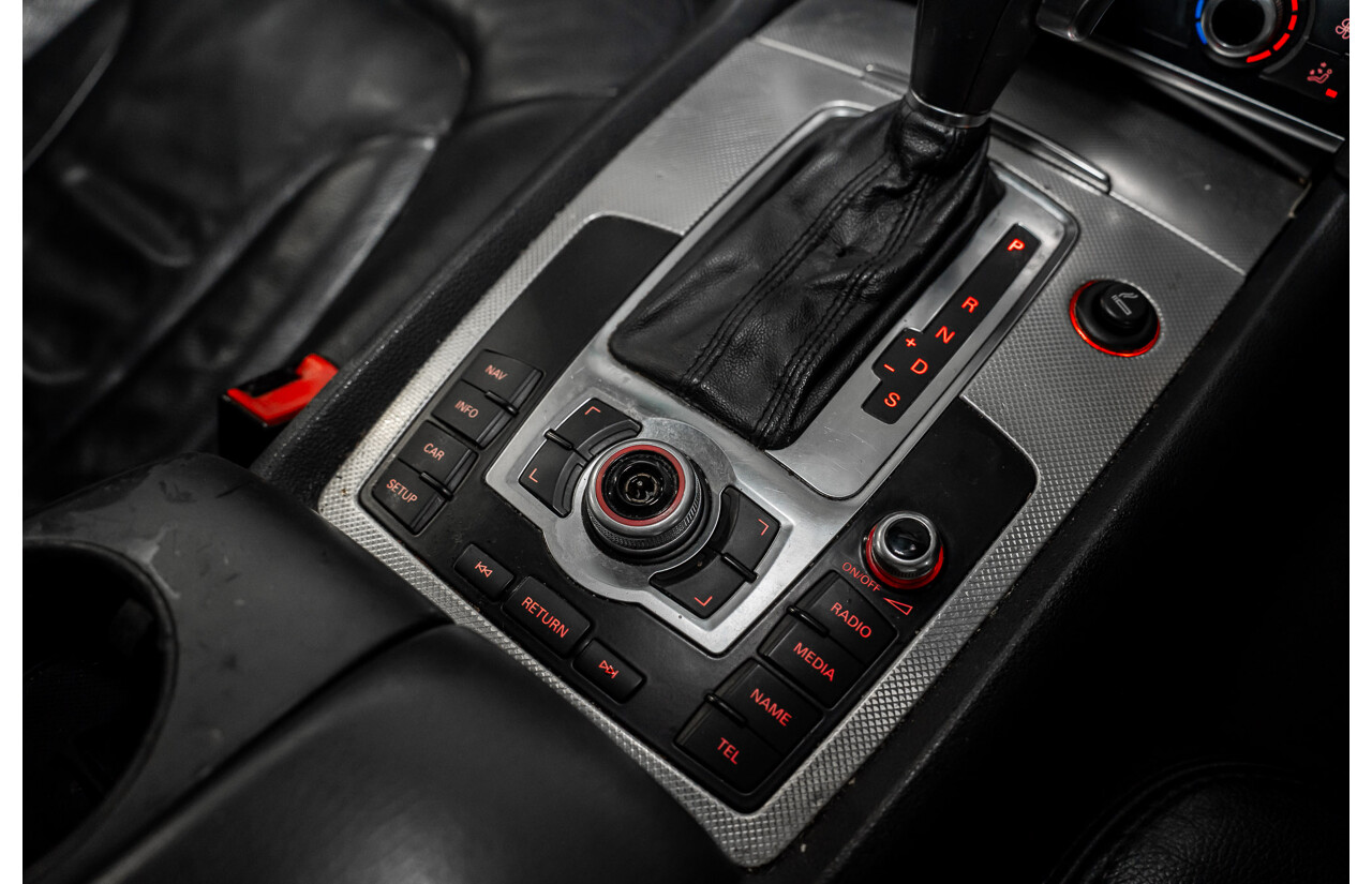 12/2010 Audi Q7 3.0 TDI Quattro (AWD) MY11 4d Ice Silver Metallic Turbo Diesel 3.0L - 7 Seater