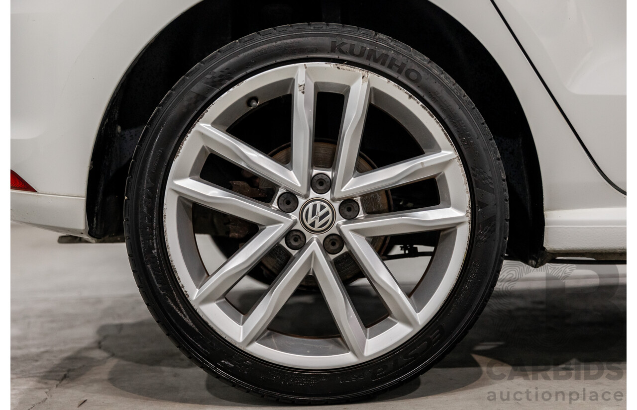 3/2015 Volkswagen Polo 81 TSI Comfortline 6R MY15 5d Hatchback Pure White Turbo 1.2L