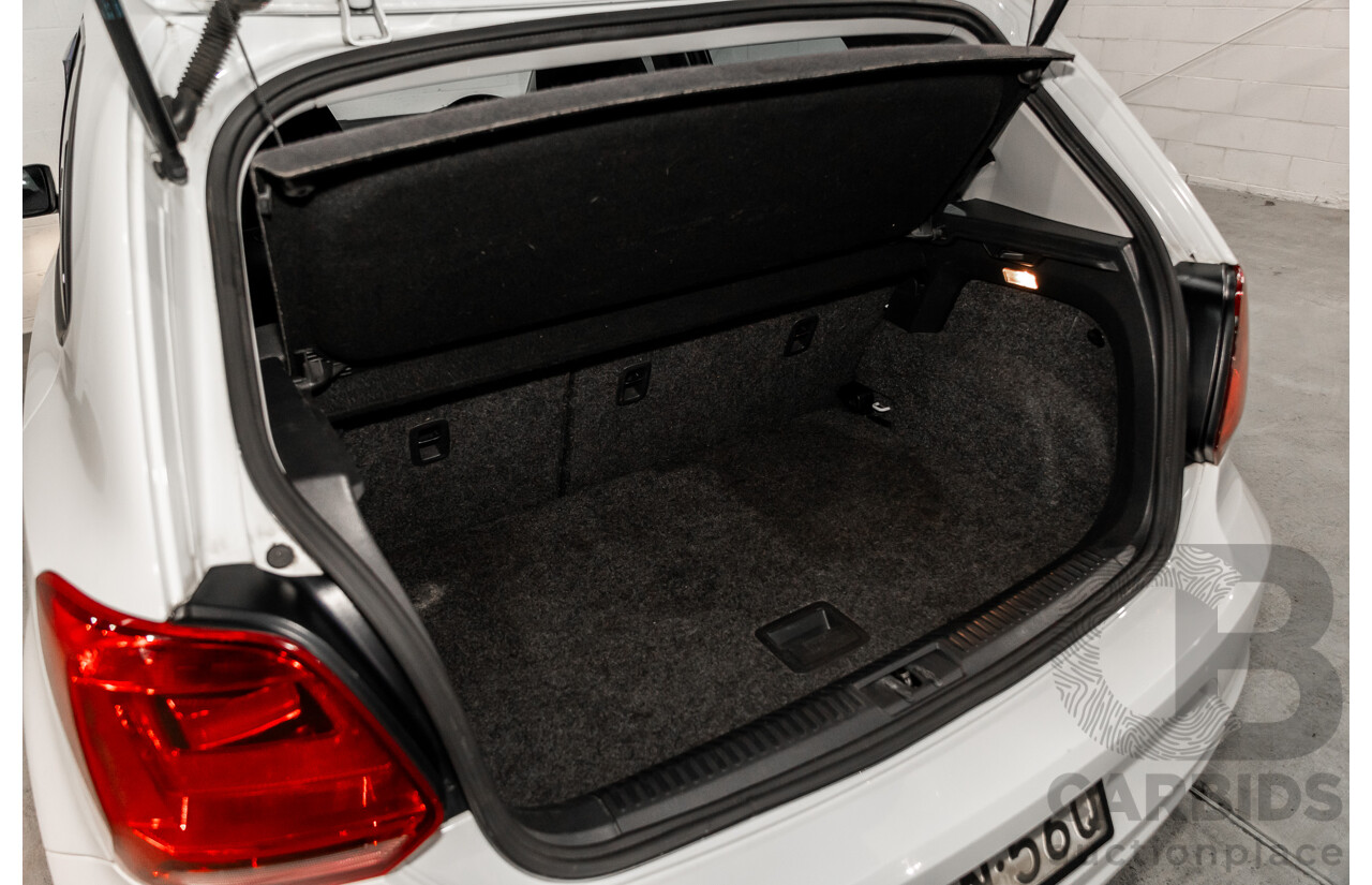 3/2015 Volkswagen Polo 81 TSI Comfortline 6R MY15 5d Hatchback Pure White Turbo 1.2L