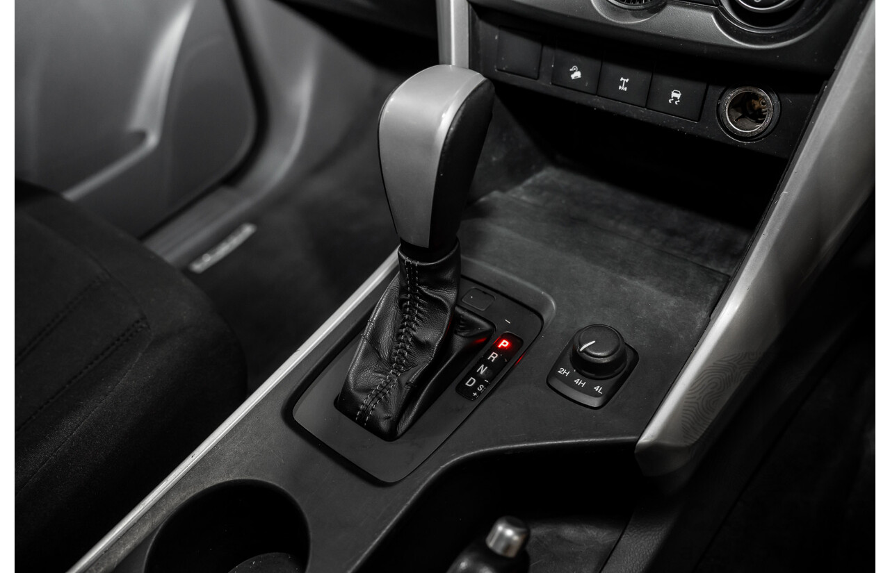 5/2012 Mazda BT50 XTR (4x4)  Dual Cab Utility White Turbo Diesel 3.2L