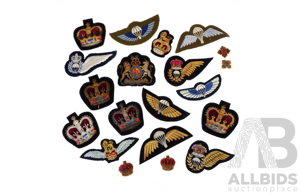 Good Collection Australian Military Gold Braided Rank & Qualification Badges