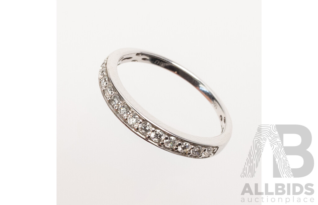 18ct Michael Hill Jewellers Diamond Set Wedding Ring, TDW 0.25ct, Size O, 2.30 Grams - as New