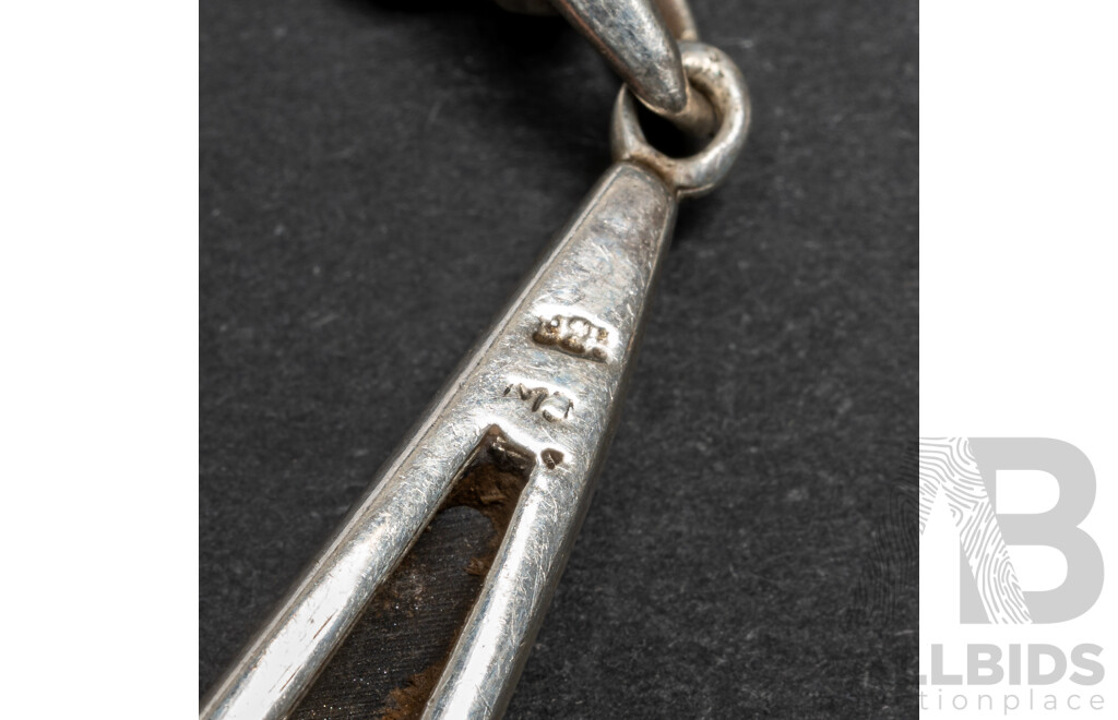 Sterling Silver Onyx Pendant & Necklace & Unusal Sterling Silver Ring with Onxy Cabochon, 35.30 Grams