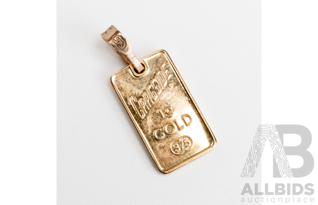 9ct Cragside 1g 375 Gold Ignot Pendant, Hallmarked with Lion Symbol on Reverse, 15mm Long, 1.34 Grams