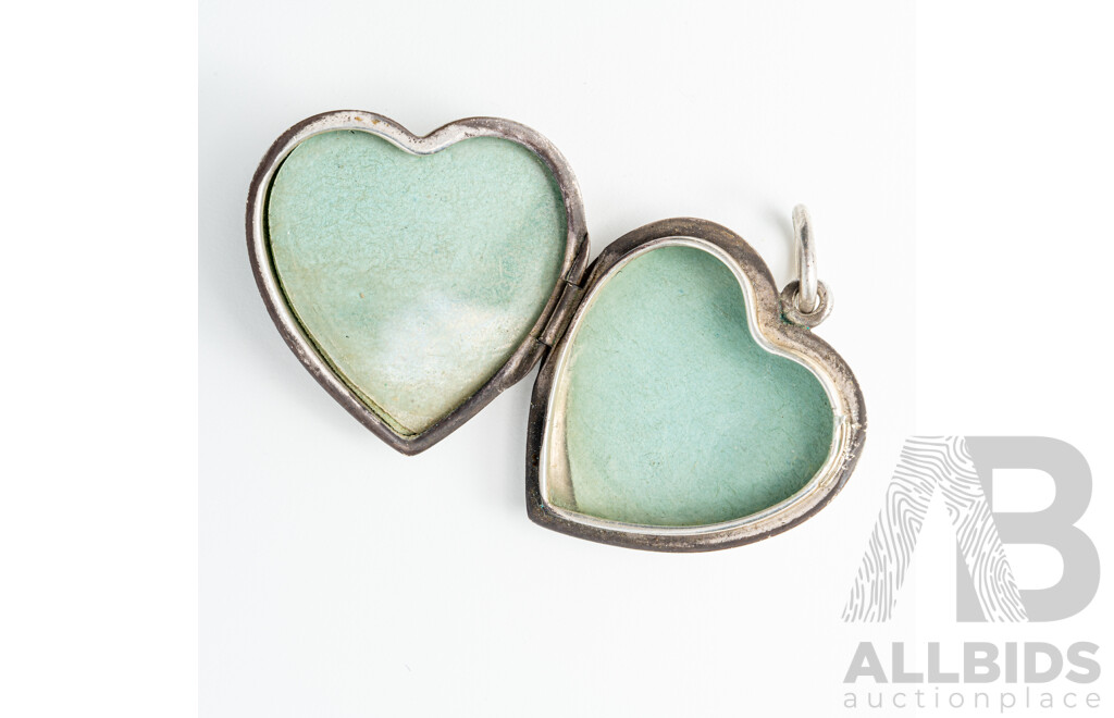 Tiffany & Co. Vintage Large Sterling Silver Heart Locket, 35mm Long, 12.45 Grams