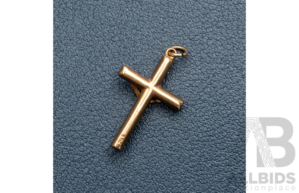 9ct Crucifix Pendant, 27mm Long, 0.86 Grams