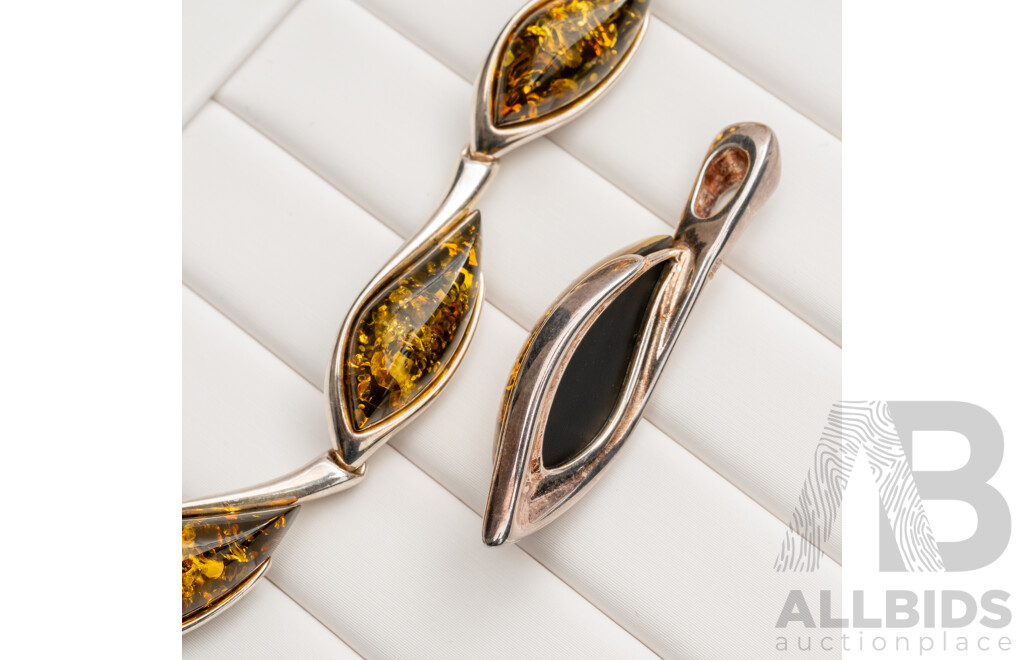Vintage Sterling Silver Green Baltic Amber Bracelet, Pendant & Earrings Set, 26.64 Grams