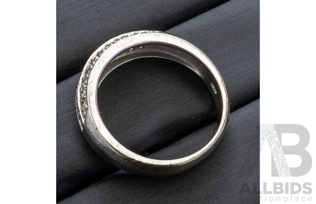 9ct White Gold Diamond Set Ring, Est TDW 0.25ct, Size L, 3.51 Grams