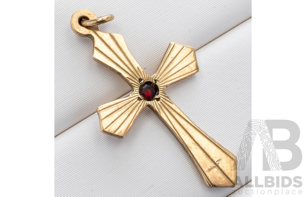 9ct Vintage Garnet Cross Pendant, 24mm long, 0.85 Grams