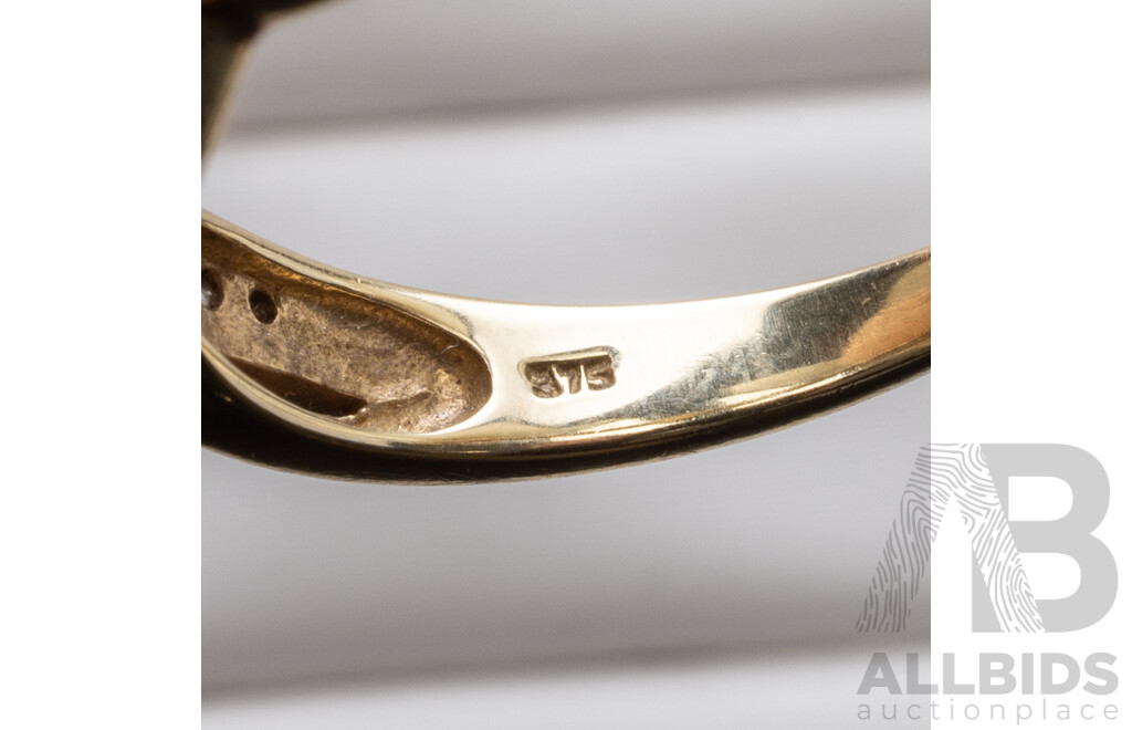 9ct Tanzanite & Diamond Ring, TDW 0.03ct, Size O, 3.12 Grams