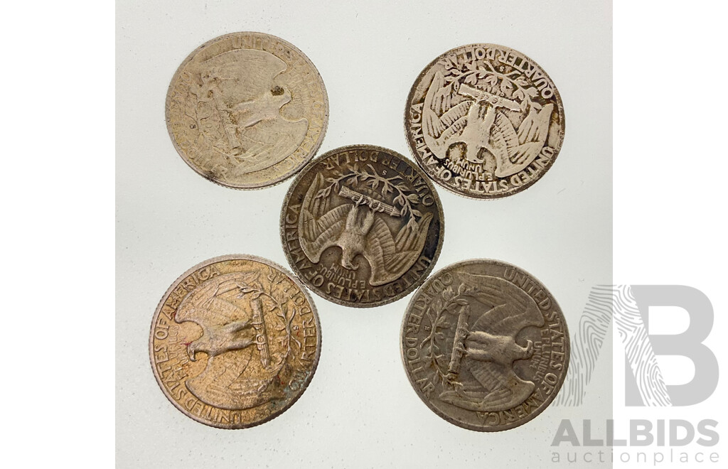 Five USA 1942 Silver Washington Quarter Dollars .900