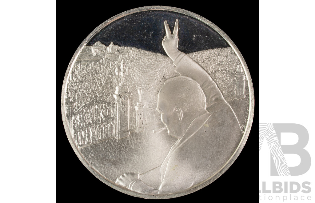 United Kingdom Franklin Mint Silver V-E Day Coin, Churchill .925