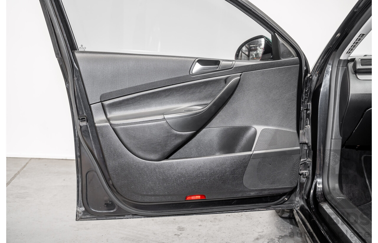 10/2009 Volkswagen Passat R36 (AWD) 3C MY09 UPGRADE 4d Sedan Deep Black Turbo 3.6L