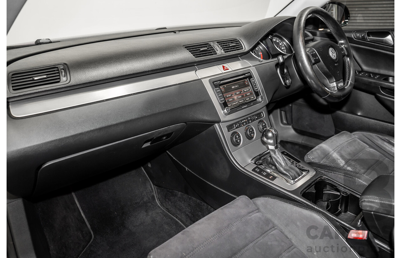 10/2009 Volkswagen Passat R36 (AWD) 3C MY09 UPGRADE 4d Sedan Deep Black Turbo 3.6L