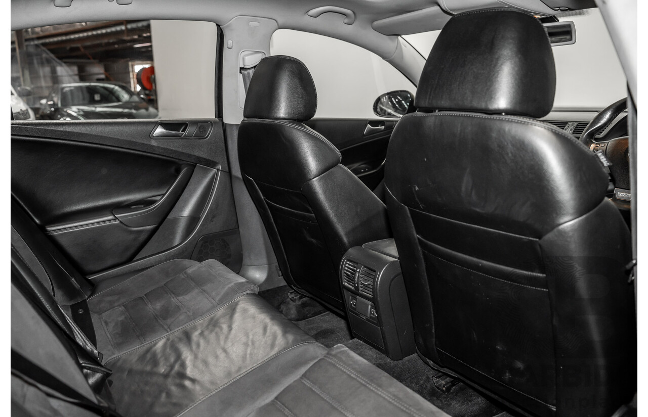 10/2009 Volkswagen Passat R36 (AWD) 3C MY09 UPGRADE 4d Sedan Deep Black Turbo 3.6L