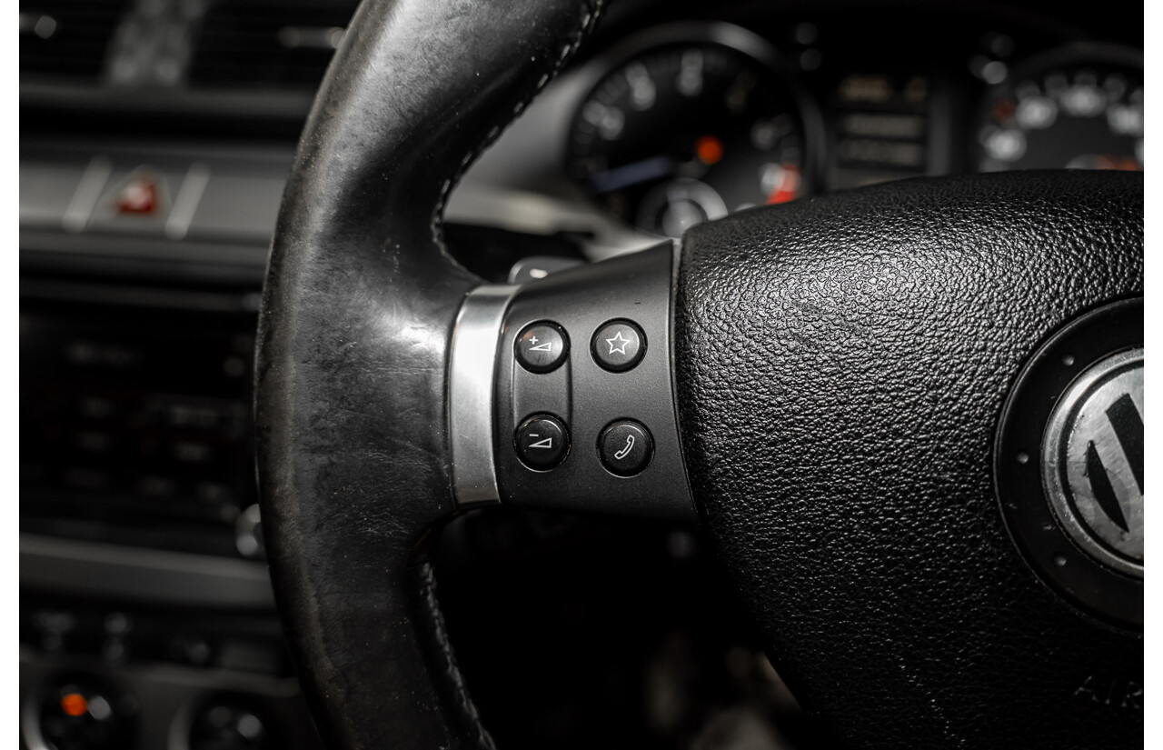 10/2009 Volkswagen Passat R36 (AWD) 3C MY09 UPGRADE 4d Sedan Deep Black Turbo 3.6L