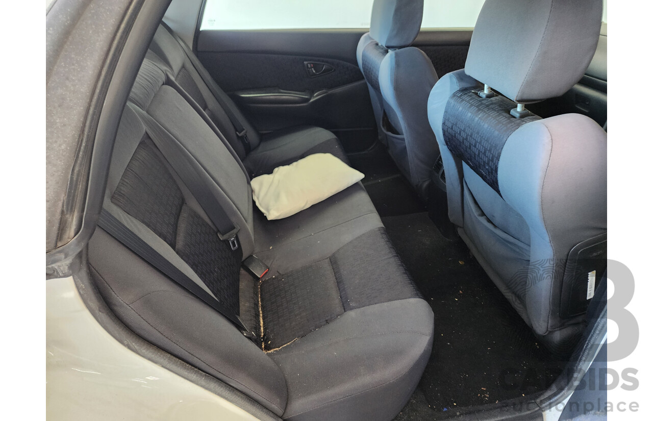 9/2003 Mitsubishi Magna Sports AWD TJ 4d Sedan White 3.5L