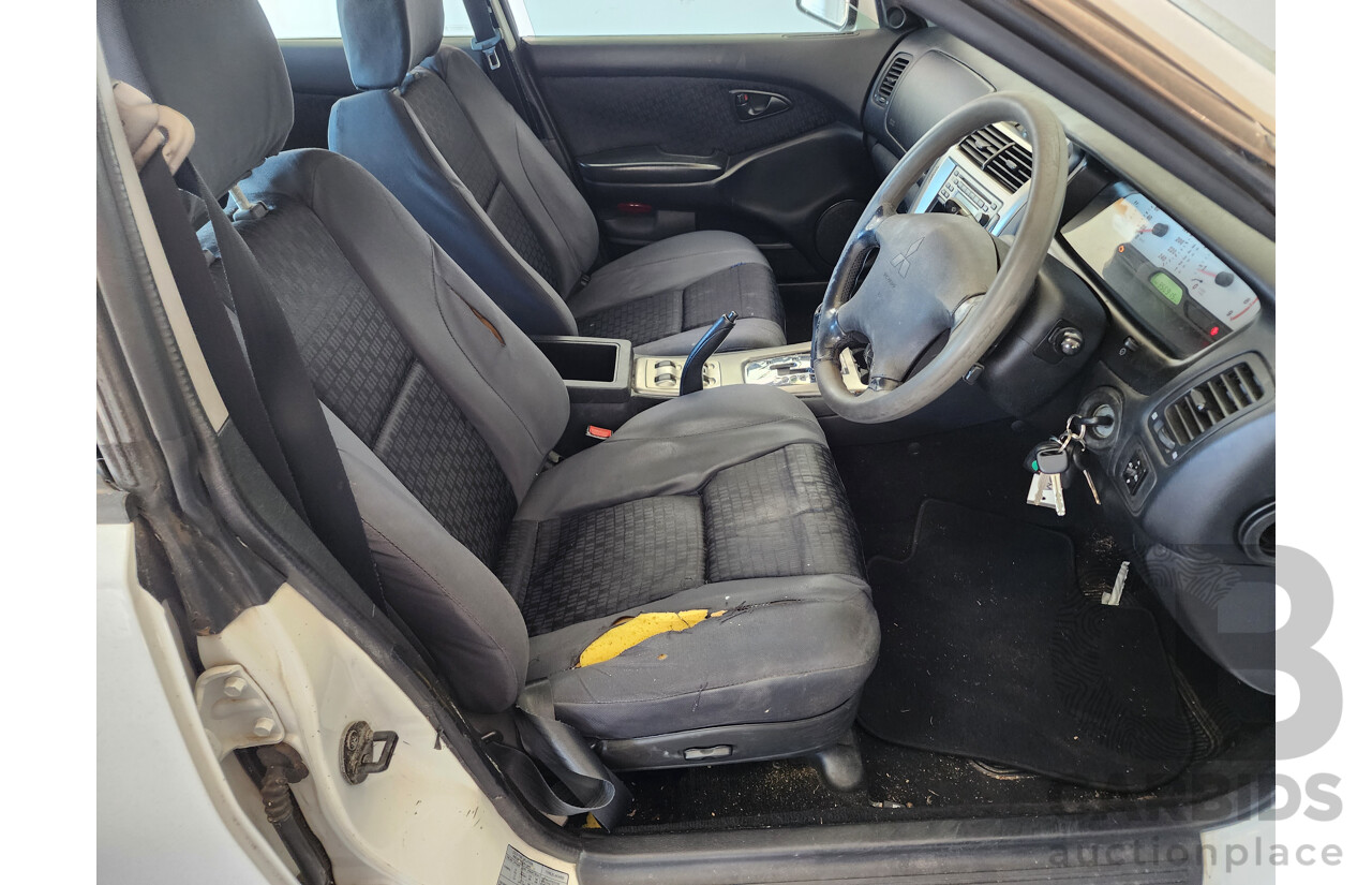 9/2003 Mitsubishi Magna Sports AWD TJ 4d Sedan White 3.5L