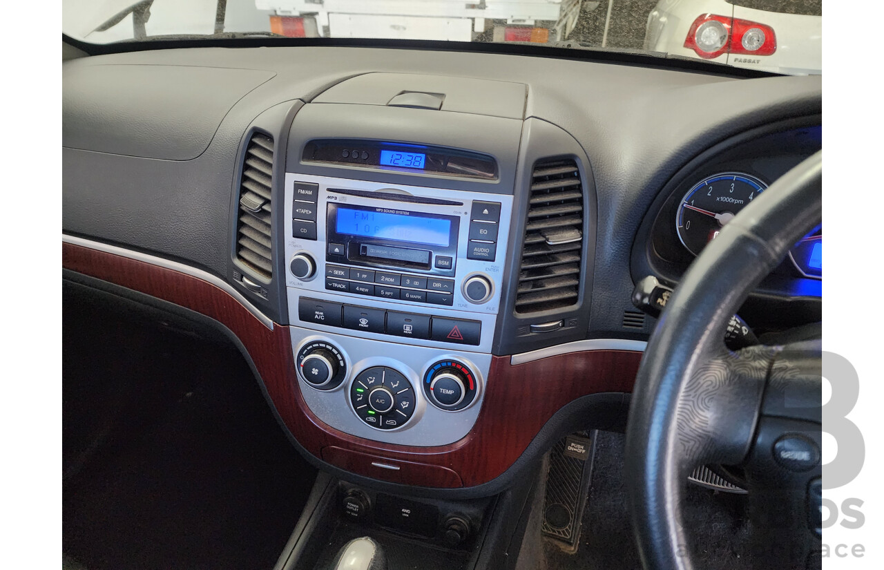 2/2008 Hyundai Santa Fe SLX CRDi (4x4) CM MY07 UPGRADE 4d Wagon Silver 2.2L