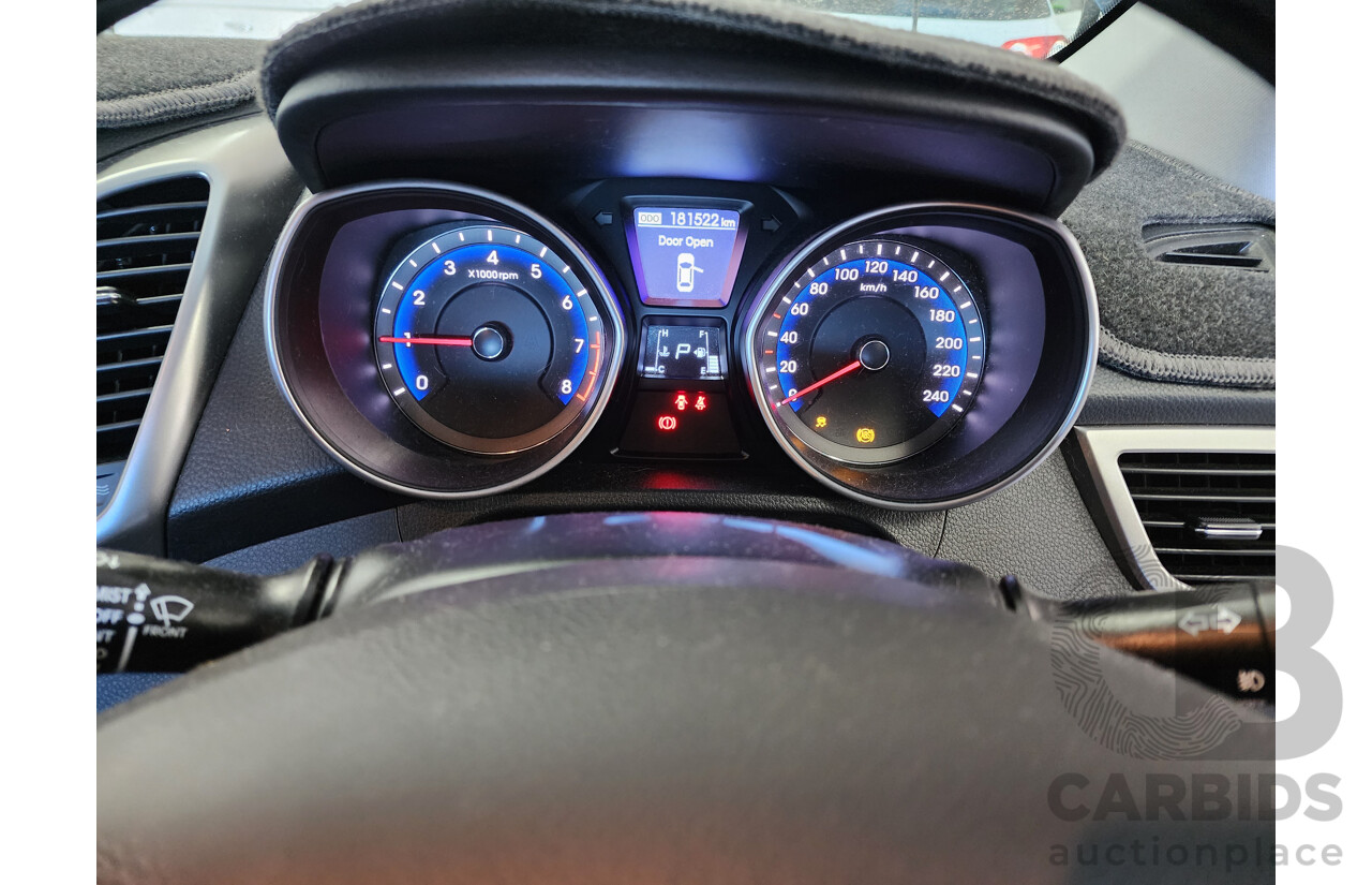 3/2014 Hyundai i30 Trophy GD MY14 5d Hatchback Blue 1.8L