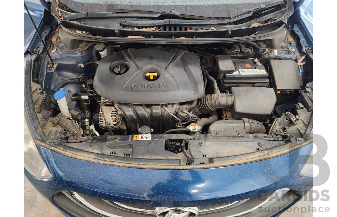 3/2014 Hyundai i30 Trophy GD MY14 5d Hatchback Blue 1.8L