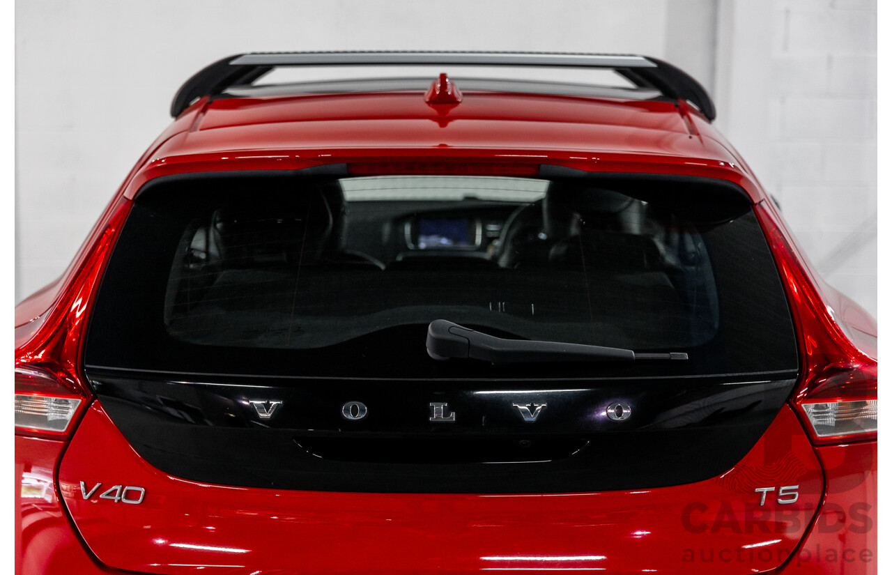 10/2013 Volvo V40 T5 R-Design M MY14 5d Hatchback Passion Red Turbo 2.5L