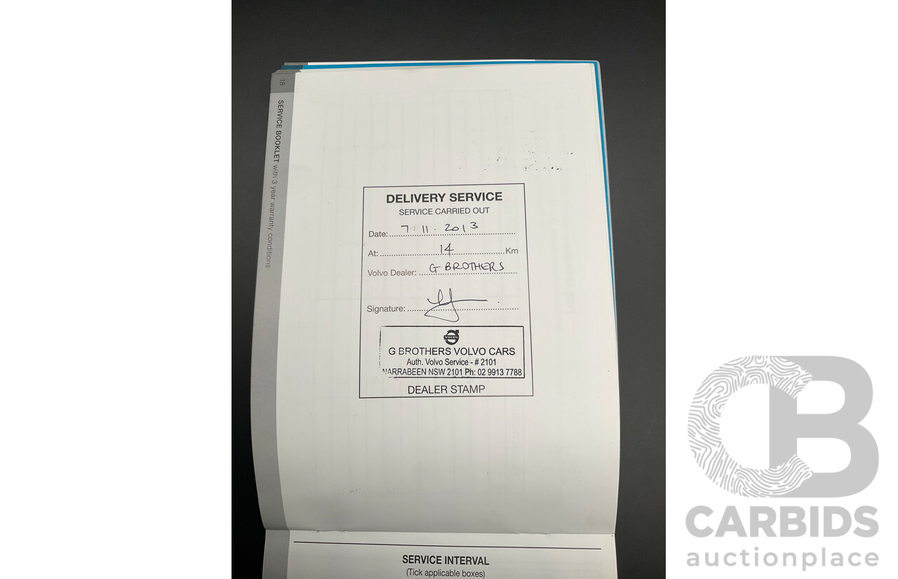 10/2013 Volvo V40 T5 R-Design M MY14 5d Hatchback Passion Red Turbo 2.5L