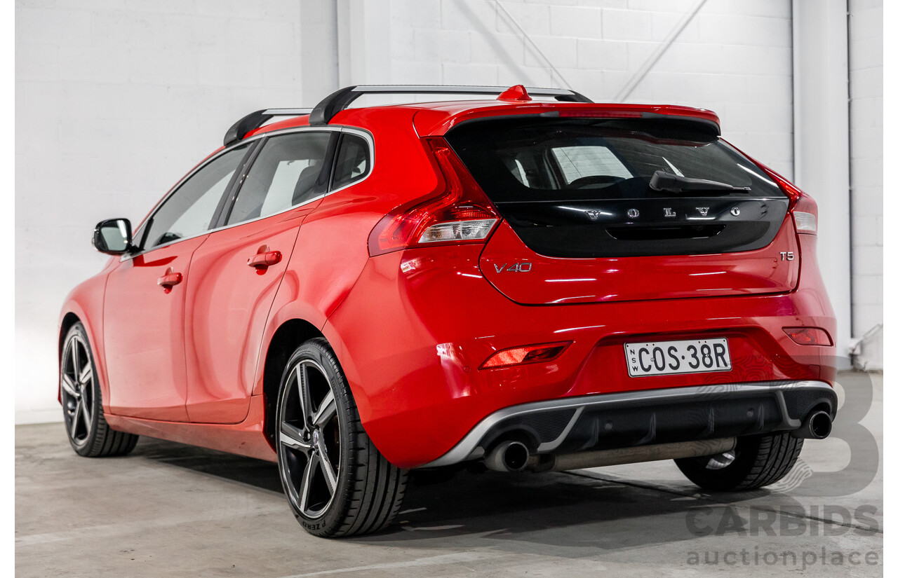 10/2013 Volvo V40 T5 R-Design M MY14 5d Hatchback Passion Red Turbo 2.5L