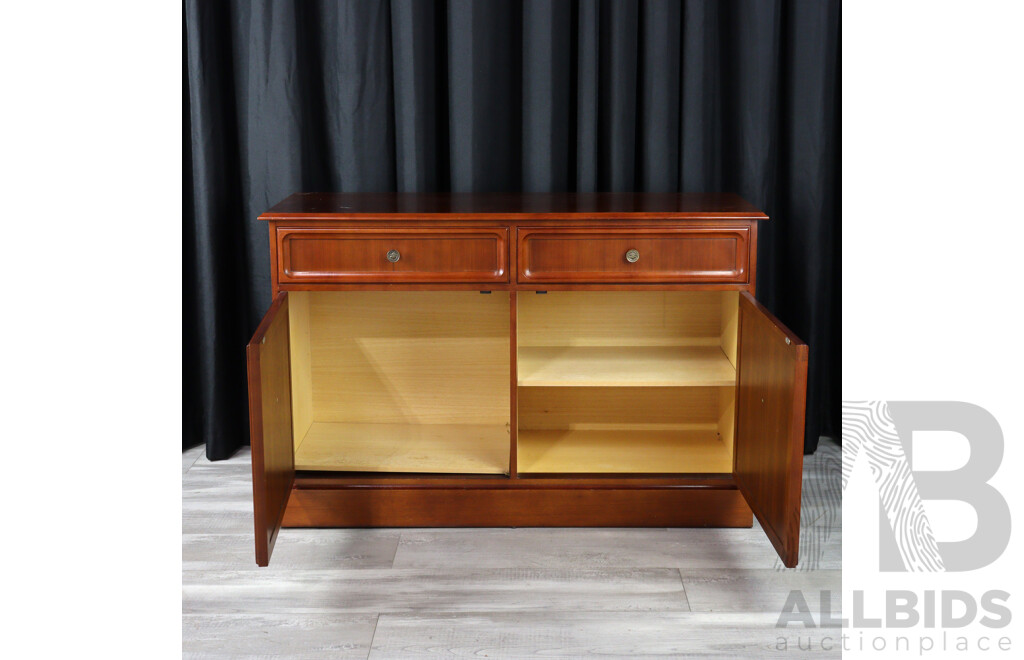 Parker Credenza Tith Two Doors and Drawers