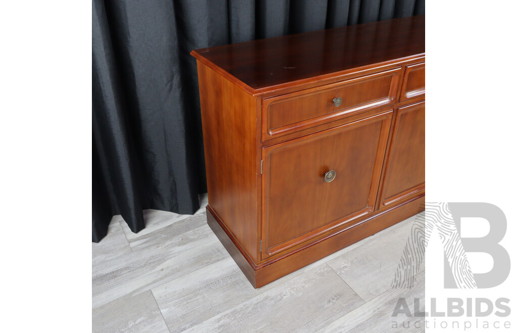 Parker Credenza Tith Two Doors and Drawers