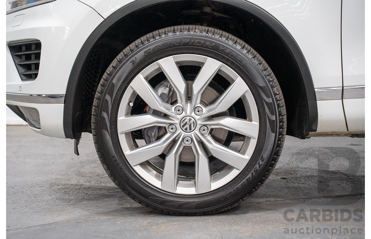 05/2017 Volkswagen Touareg V6 (AWD) 7P MY17 4D Wagon Pure White Turbo Diesel 3.0L