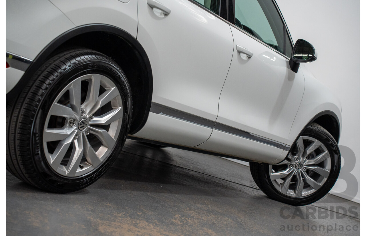 05/2017 Volkswagen Touareg V6 (AWD) 7P MY17 4D Wagon Pure White Turbo Diesel 3.0L