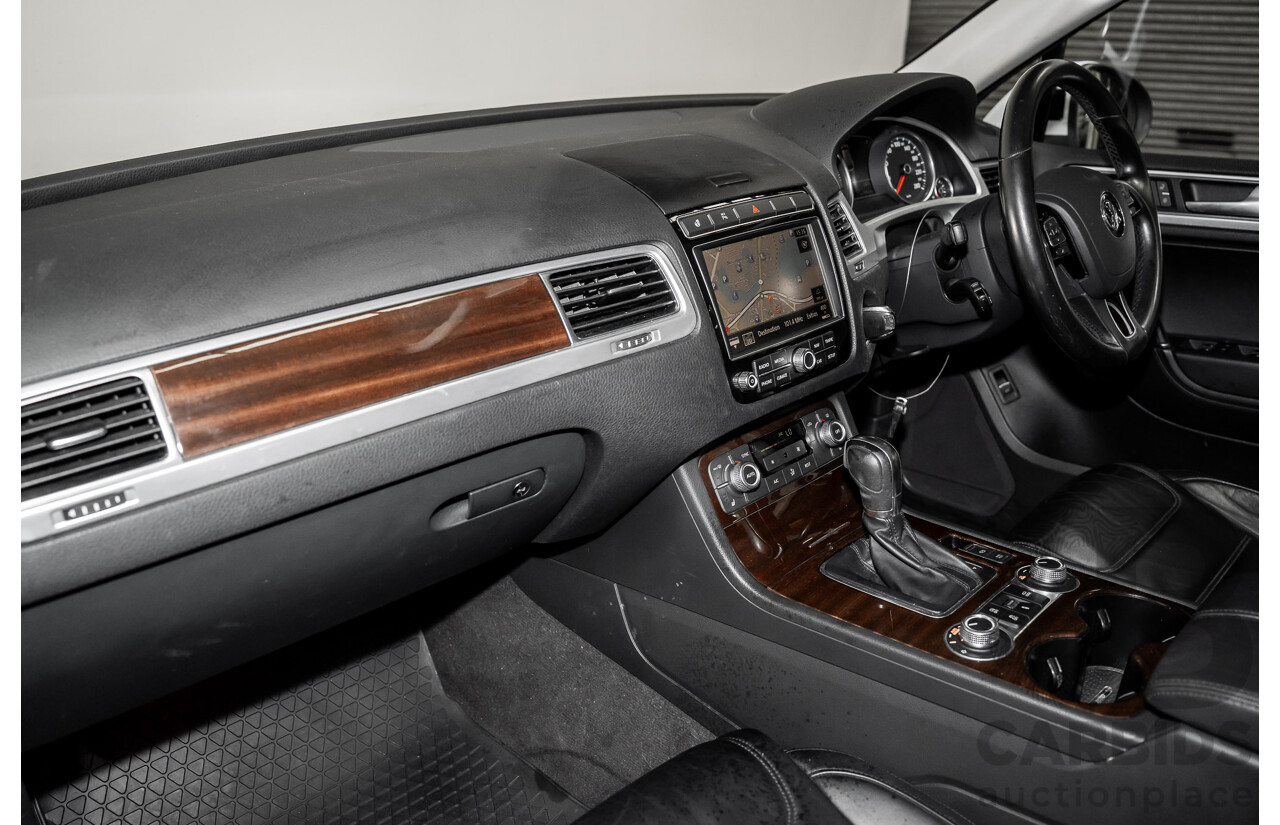 05/2017 Volkswagen Touareg V6 (AWD) 7P MY17 4D Wagon Pure White Turbo Diesel 3.0L