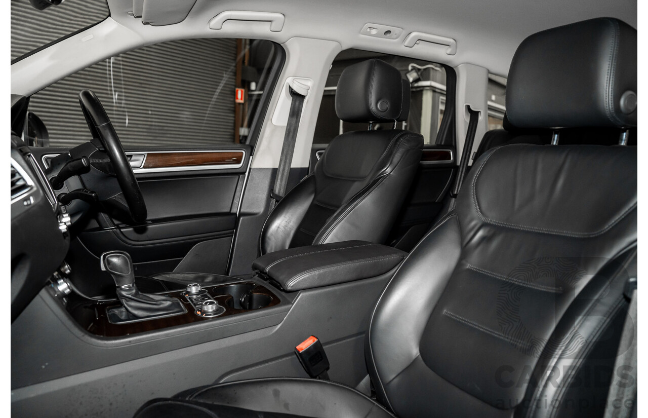 05/2017 Volkswagen Touareg V6 (AWD) 7P MY17 4D Wagon Pure White Turbo Diesel 3.0L