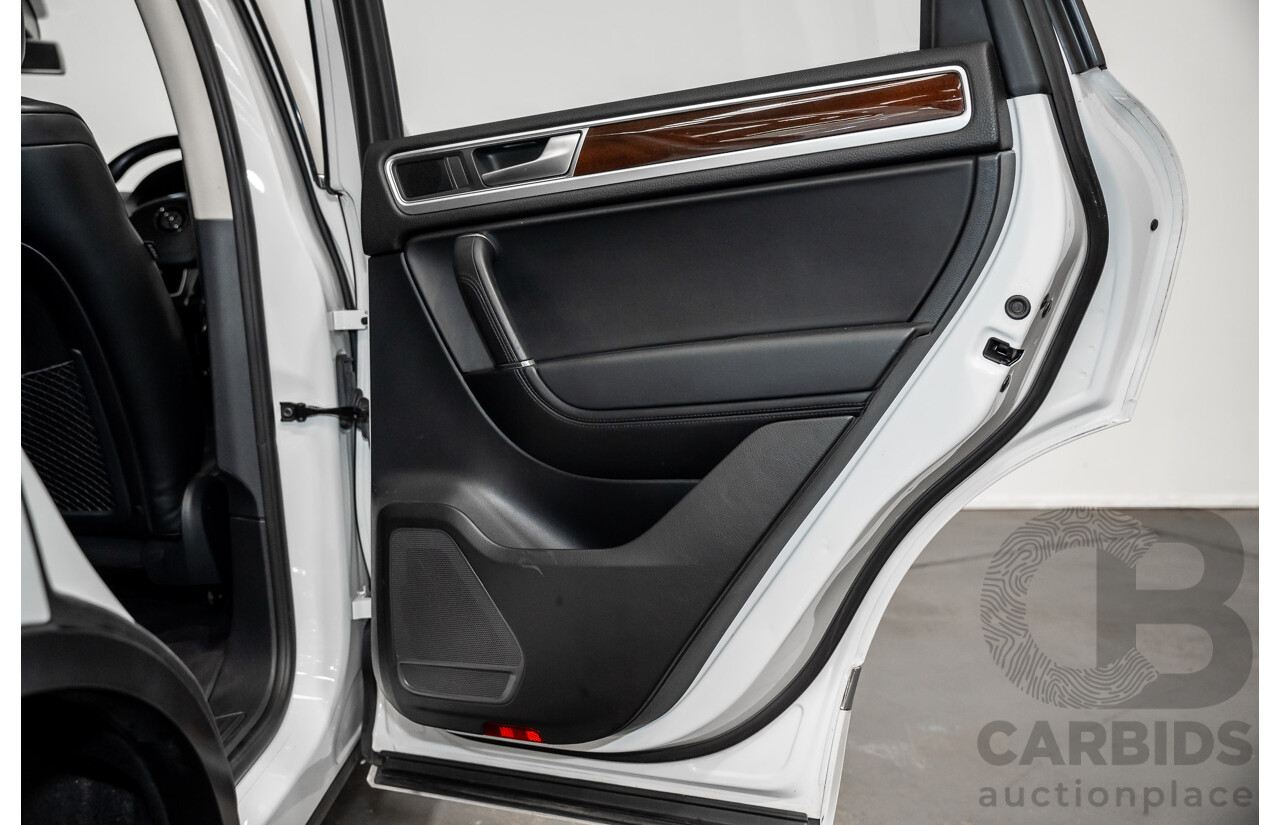 05/2017 Volkswagen Touareg V6 (AWD) 7P MY17 4D Wagon Pure White Turbo Diesel 3.0L