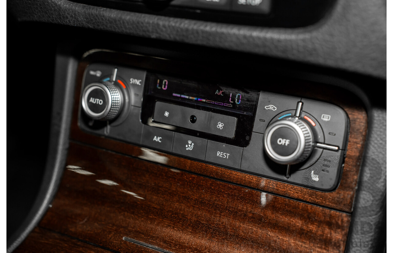 05/2017 Volkswagen Touareg V6 (AWD) 7P MY17 4D Wagon Pure White Turbo Diesel 3.0L