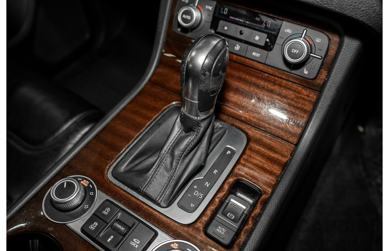 05/2017 Volkswagen Touareg V6 (AWD) 7P MY17 4D Wagon Pure White Turbo Diesel 3.0L