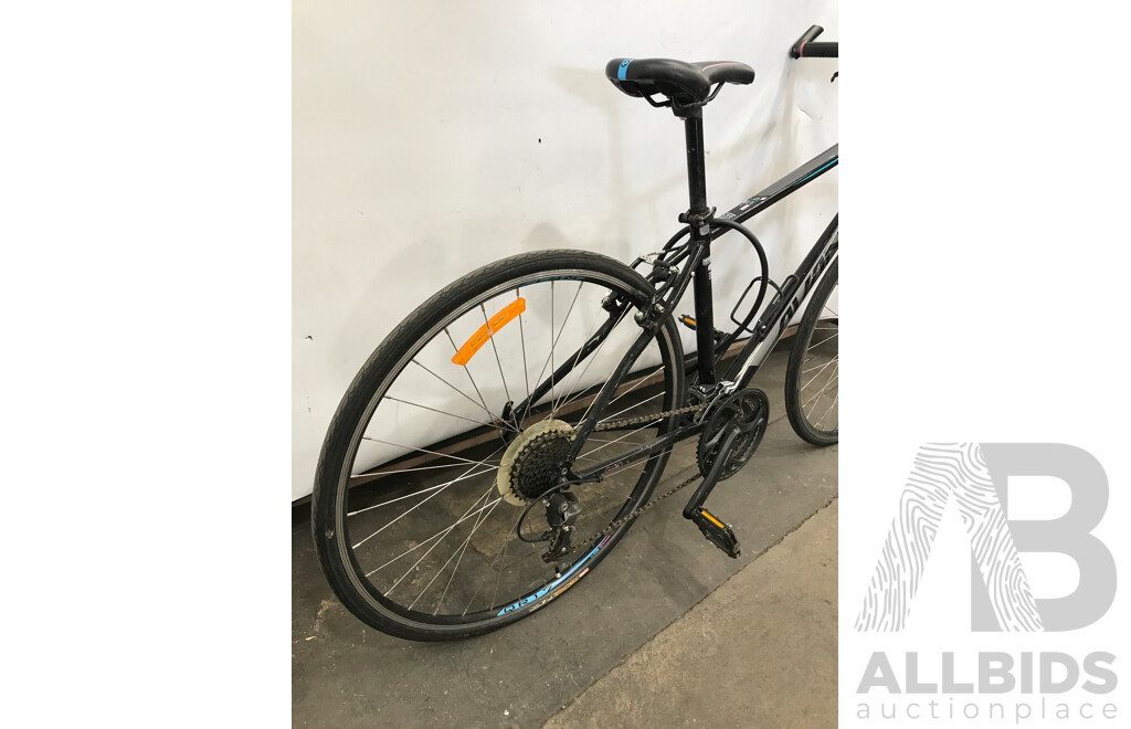 Avanti 27 Speed Hybrid Bike