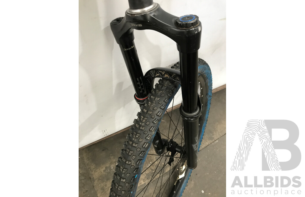 Rock Shox 28.5 Inch Front Bike Wheel