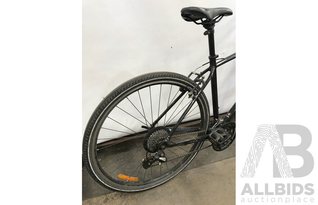 Specialized Crosstrail 24 Speed Hybrid Bike