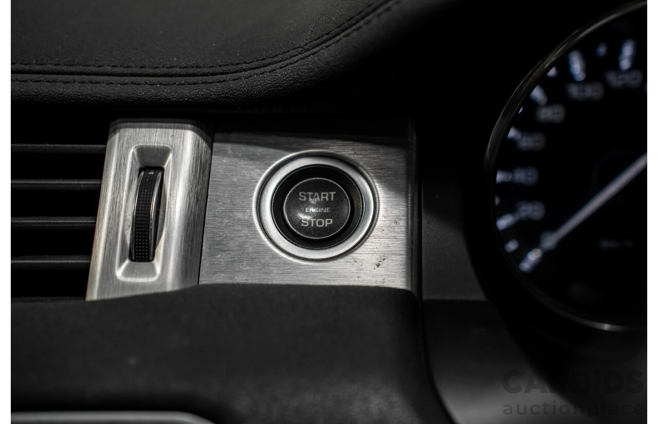 6/2013 Range Rover Evoque TD4 Pure LV MY13 5d Wagon Firenze Red Metallic/Santorini Black Roof Turbo Diesel 2.2L