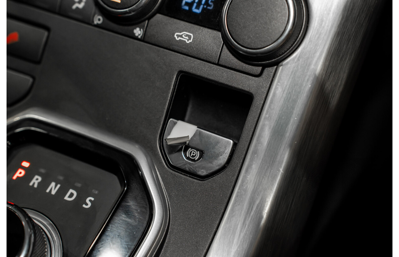 6/2013 Range Rover Evoque TD4 Pure LV MY13 5d Wagon Firenze Red Metallic/Santorini Black Roof Turbo Diesel 2.2L