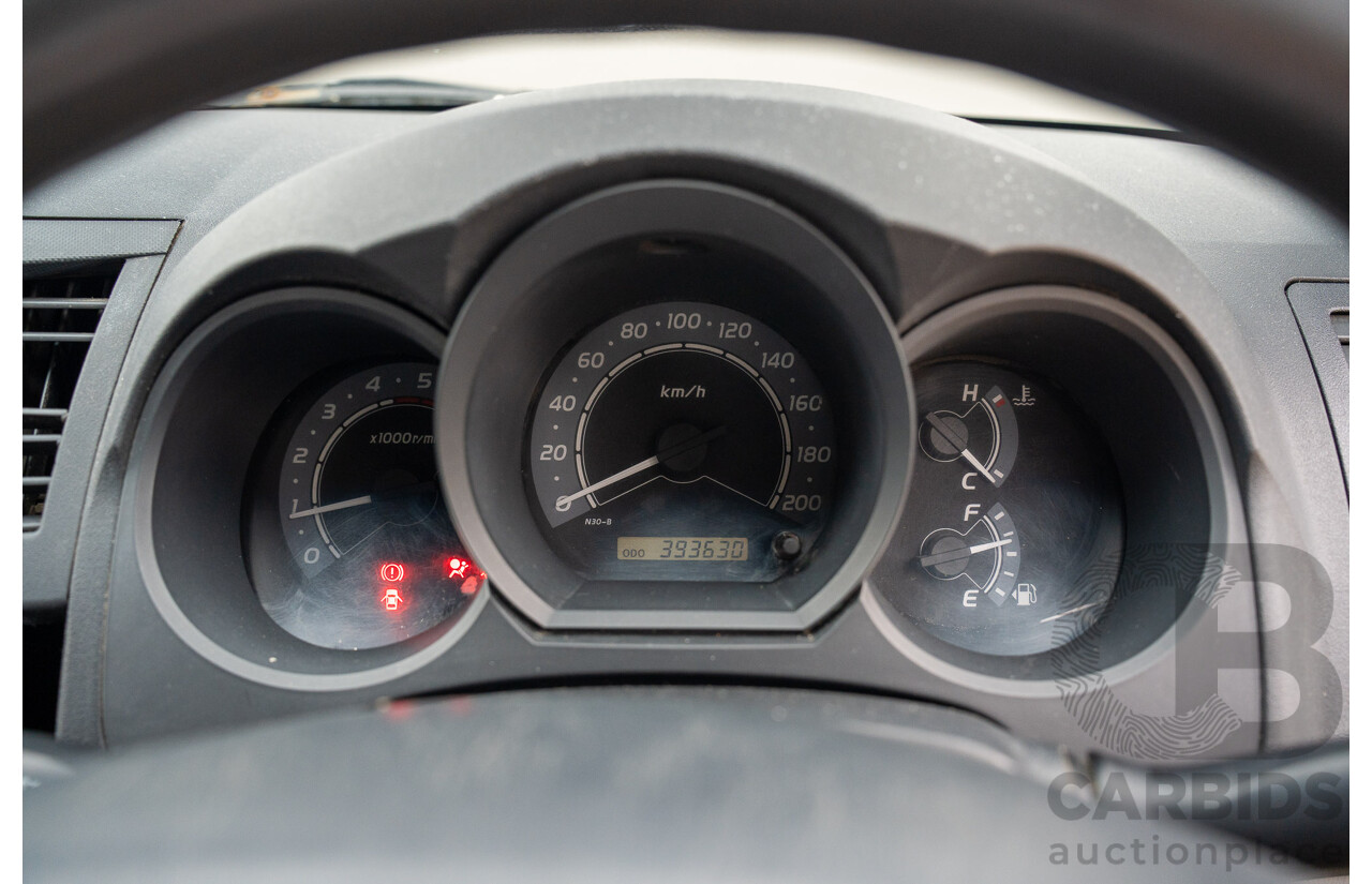 3/2005 Toyota Hilux LN147R Dual Cab P/Up Vanilla White Turbo Diesel 3.0L