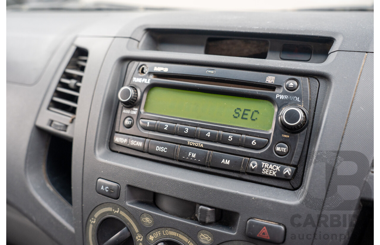 3/2005 Toyota Hilux LN147R Dual Cab P/Up Vanilla White Turbo Diesel 3.0L